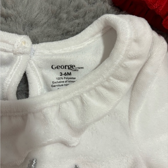 George matching reindeer set. 3-6 months - Picture 2 of 2